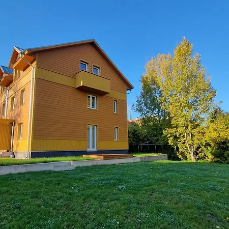 Апартаменты Cozy Apple Garden With Sauna *